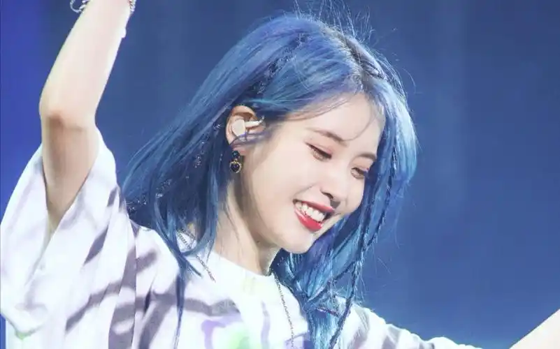 活动作品iu李知恩最美写真集心化了