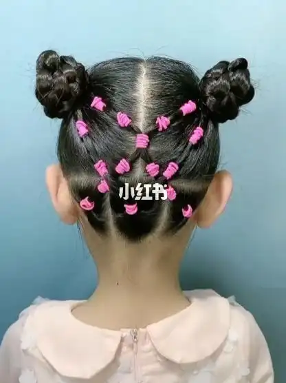 给宝贝这样扎干脆利落儿童双丸子头