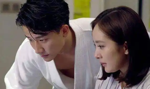 黄轩戏里非常投入,最后一张,让杨幂胸潮澎湃_乔菲_我心_内心