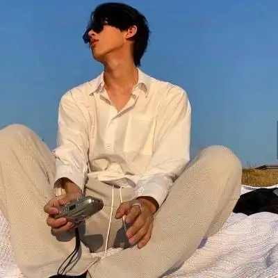 头像:文艺又帅气的男生头像