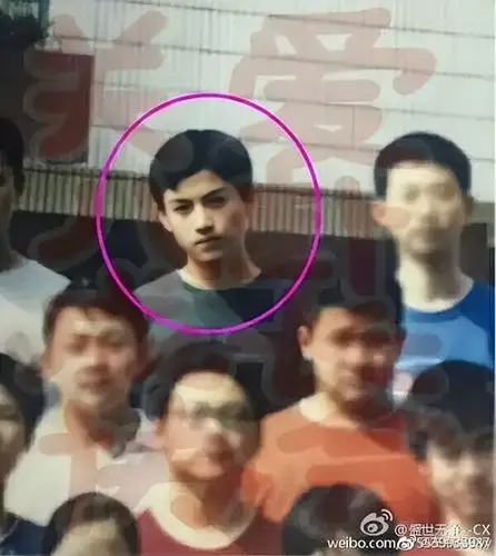 陈晓出道前照片今天看到竟然有说陈晓整容的