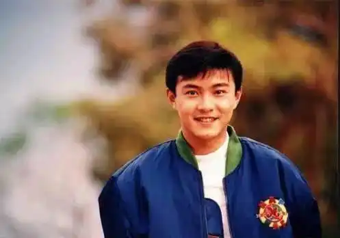 被前任抛弃妻子流产无子56岁的张卫健已失业2年