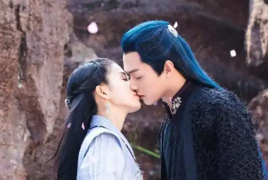 许凯和白鹿是什么关系?