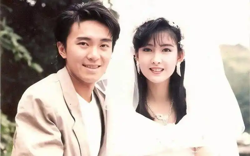 周慧敏《自作多情》live 1993