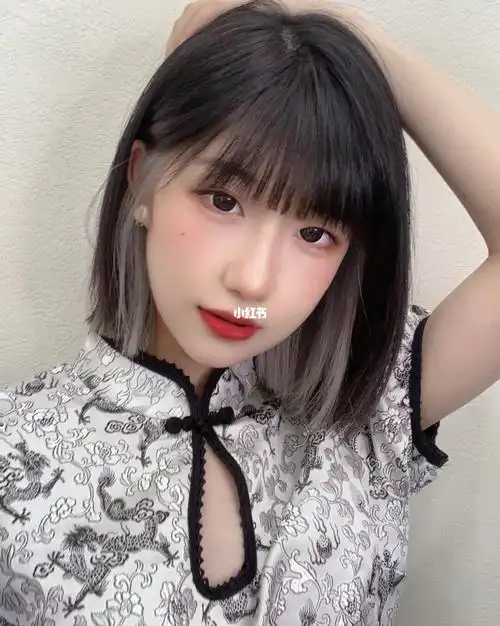 2021初秋依旧火爆的短发,高层次感的耳边染