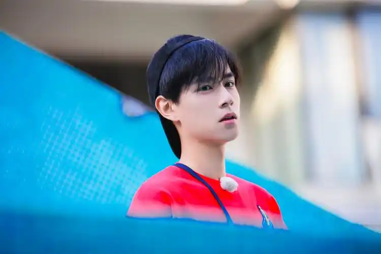 胡一天 cr:剧可爱工作室