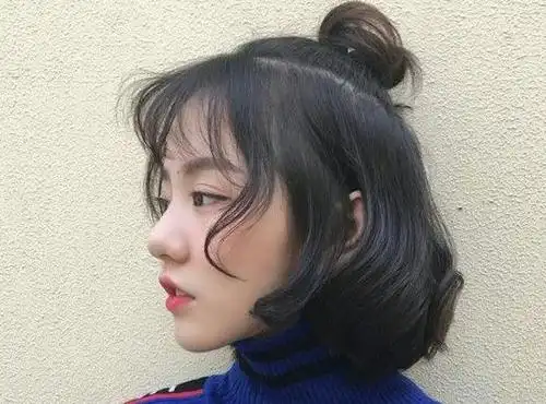 小卷卷发发型图片 冬季超可爱的毛茸茸卷发