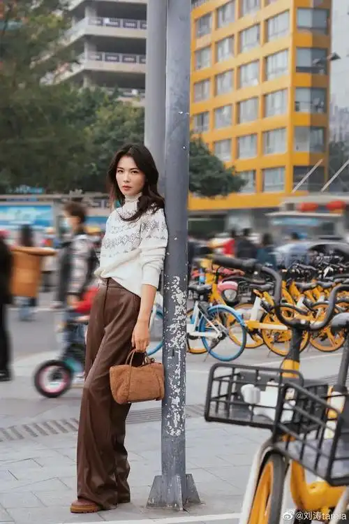 刘涛的名媛风穿搭让人带着好奇心忍不住点开了