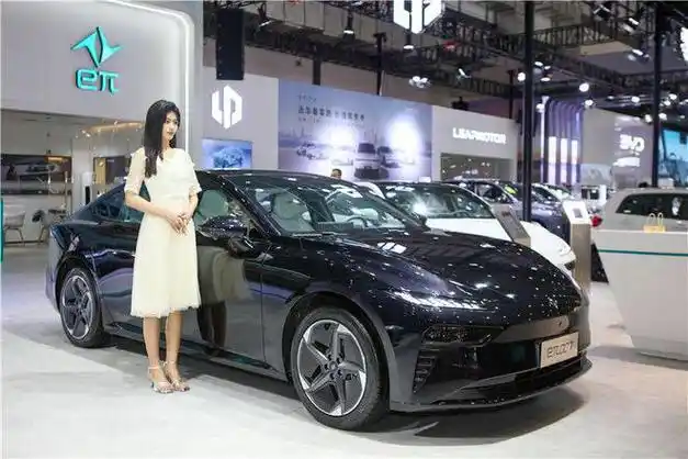 东风奕派007海口车展上市直降30000元