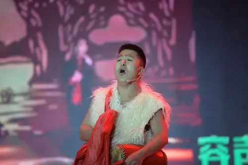 陕北原唱民歌手刘志雄