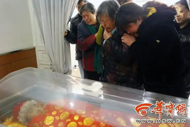 陕西最美癌症女孩去世:12岁截肢19岁二次患癌