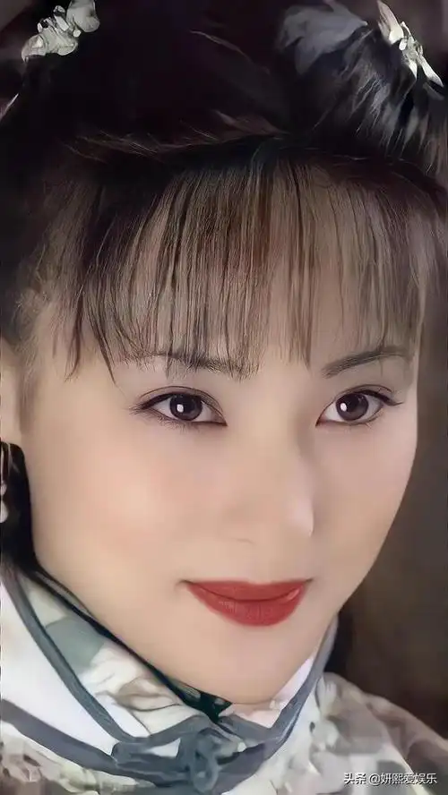 古装美女蒋勤勤,温婉水灵,美若仙女_网易订阅