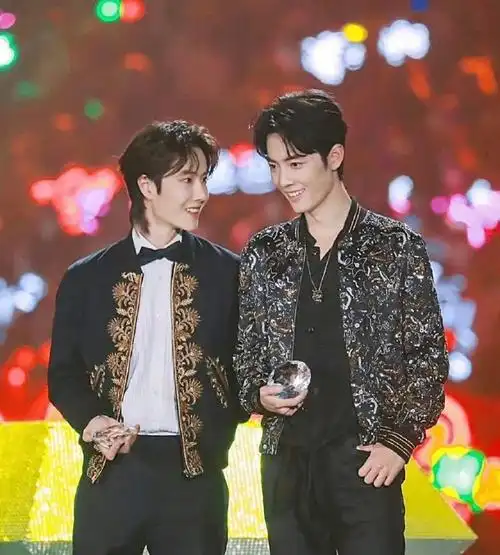 祝未来越来越好期待王一博待播作品《热烈》《光明之路》期待肖战待播