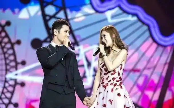 尽管无法确定是谁,但很多人认为他说的是angelababy