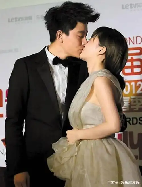 贾乃亮吻李小璐
