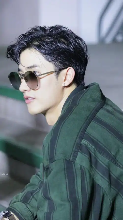 i阳进今天必须为林阳打破刻板印象图楼持更帅批