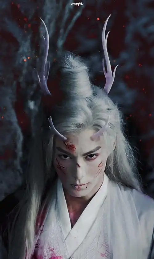 王鹤棣超话90#王鹤棣遇龙#35集 病弱龙王截修他真好看@王鹤棣_dylan