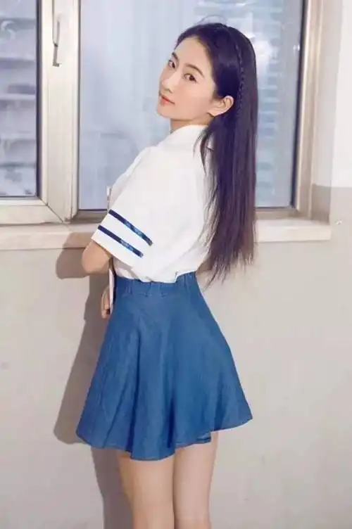 深圳校服女神赵嘉敏pk富亦男,穿校服的女生超清纯