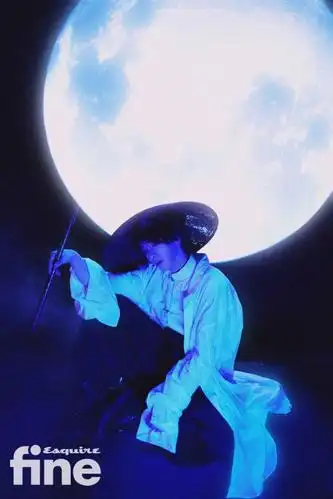 华晨宇大片释出,古风与未来主义碰撞惊艳视觉!