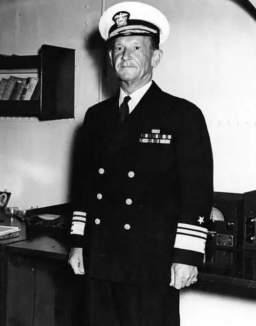 参加战役必然胜利,却一定会损失航母的美国将军,人形天灾弗莱彻