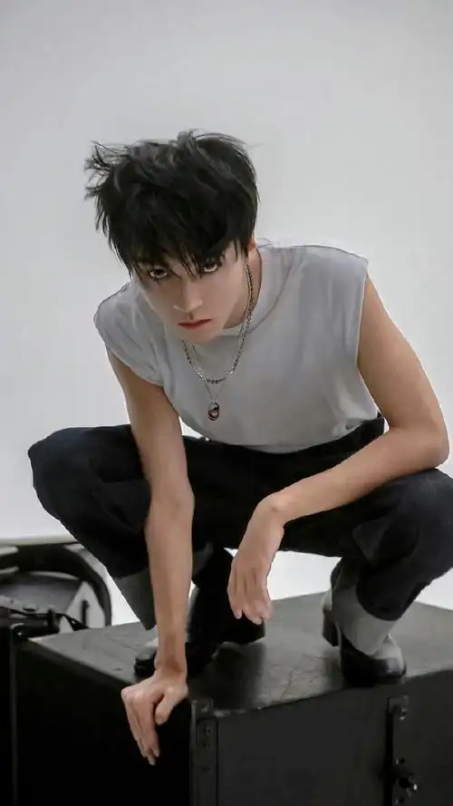 健身房又偶遇王俊凯