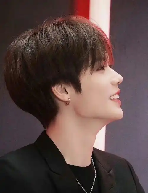 林彦俊侧颜小合集🈶️