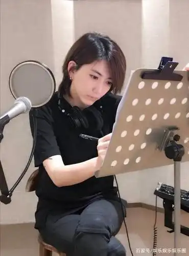 超女刘忻,2011快乐女声(刘忻是哪一届的超女)