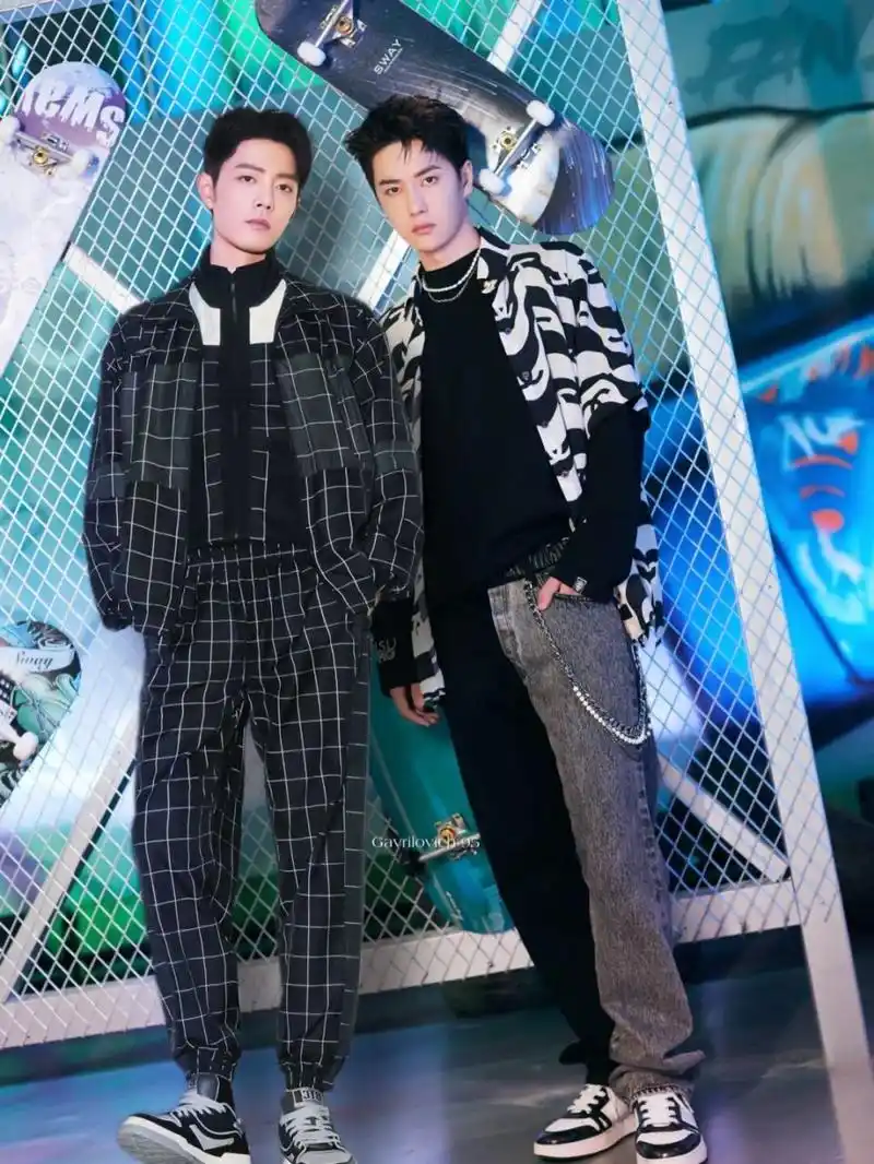 肖战与王一博又同框合影啦!