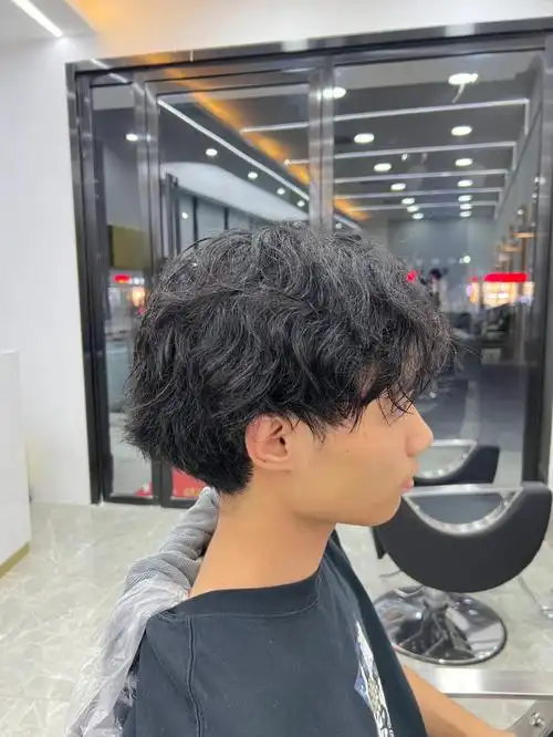 笔记灵感  #薯条小助手  #男生发型  #男士碎盖  #男生纹理烫