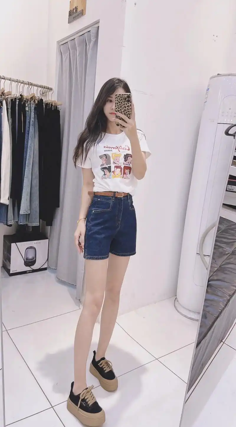 嗨,我姓柯,广东茂名人,身高1米6,体重98,在公馆镇上开女 - 抖音