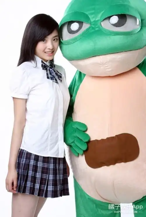 【老照片】张含韵旧照,当年真的很可爱