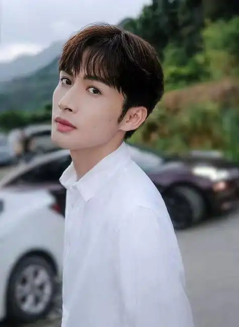 张彬彬为啥叫嘉行太子张彬彬霸气公布恋情