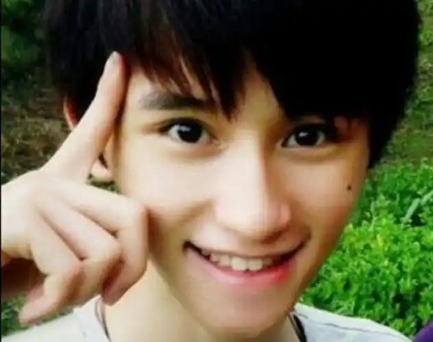 马云儿子马元坤曝光,如今26岁的他颜值远超过父亲马云_凤凰网科技