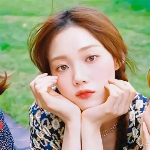 好喜欢圣经欧尼93#李圣经  #李圣经头像