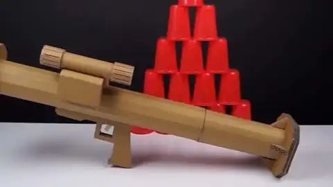 如何用纸板diy一个火箭筒