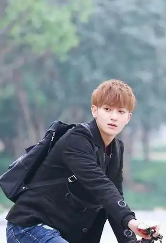 外国dj太不尊重人了!黄子韬在电影节被国外知名dj小马丁拒绝同台