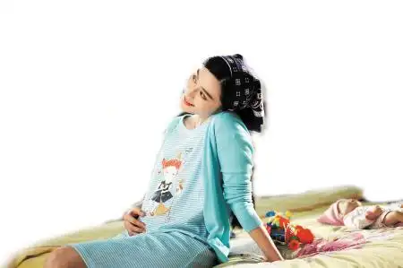 范冰冰孕照首曝光 挺大肚为子寻父(图)