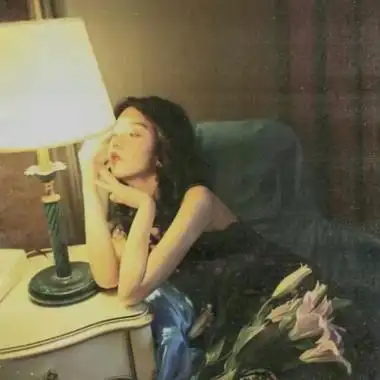 高清成熟有气质的复古港风头像女生图片