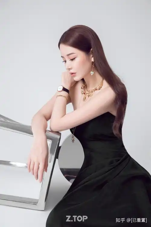 ztop邱意浓新晋晶女郎追龙ii只是她迈出的第一步