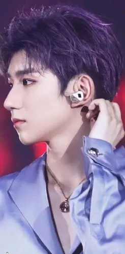 王源七彩发色大赏只有你想不到没有王源做不到