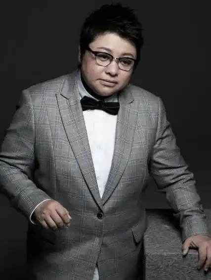 这是韩红最无语的一次,有选手自称世界第一高音,结果被赶下台1-度小视