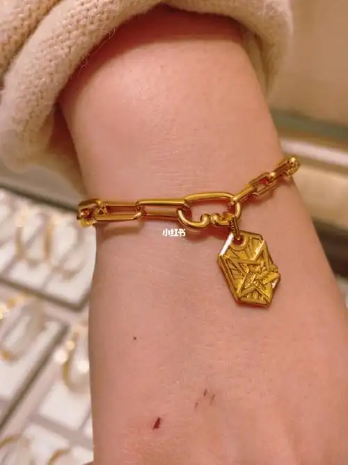 周大福黄金手链