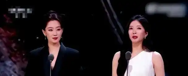 事实证明,王传君说得对,36岁的江疏影,就是个"平凡"美女