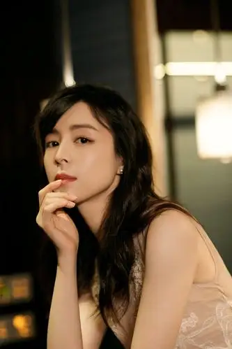 张静初出席活动 优雅冻龄尽显绝佳气质_凤凰网娱乐_凤凰网