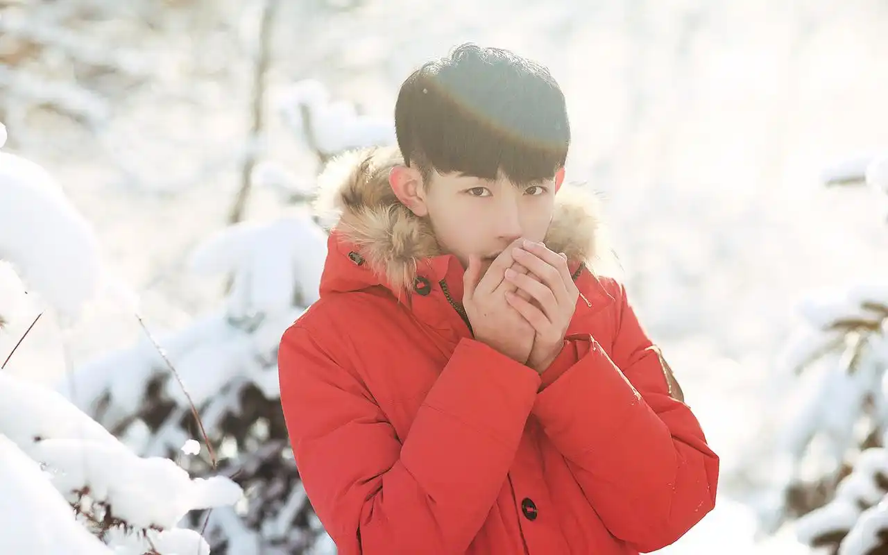 首页 桌面壁纸 太子妃升职记郭俊辰高清壁纸下载上一张下一张查看原图