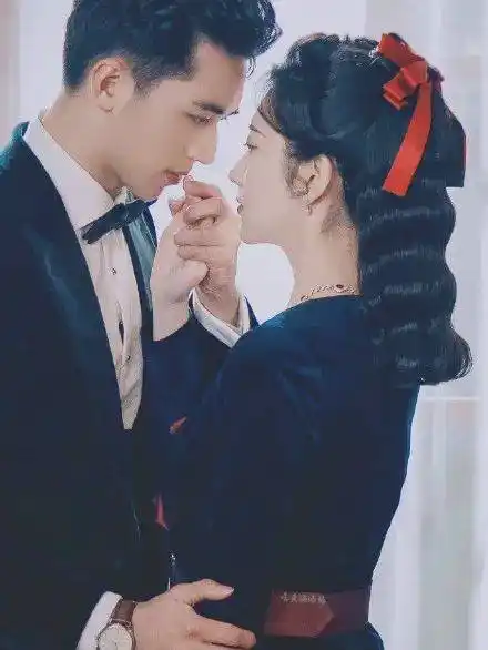 许魏洲官宣结婚,妻子正面照被闺蜜曝光!网友:想红?