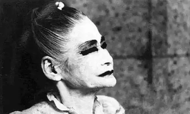 横滨玛丽:无数人心酸落泪的面具背后是一段伤痛史