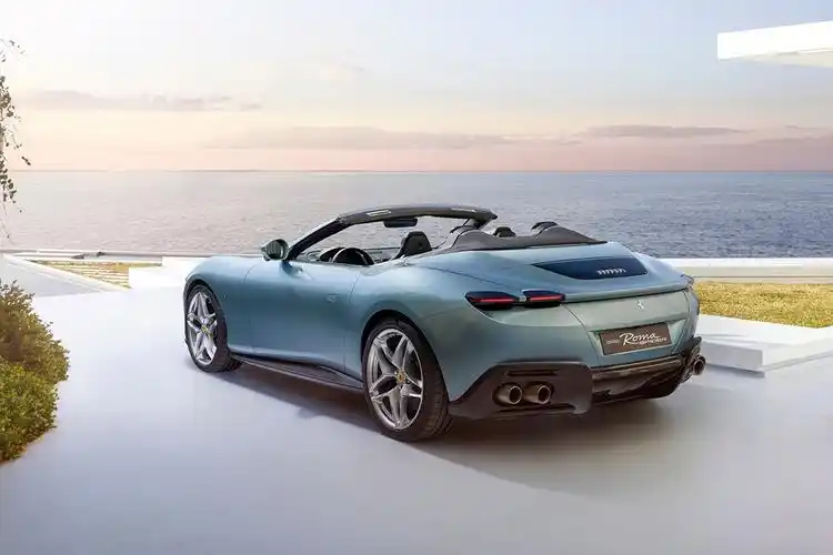 最便宜的法拉利敞篷跑车 roma spider售276.2万元