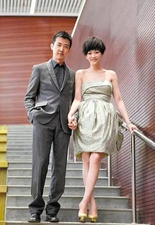 李小冉:39岁嫁给男闺蜜,5个亿随便作,而今婚姻状况如何了?