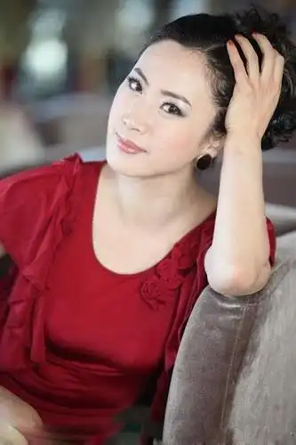 芙蓉姐姐瘦身成超模!